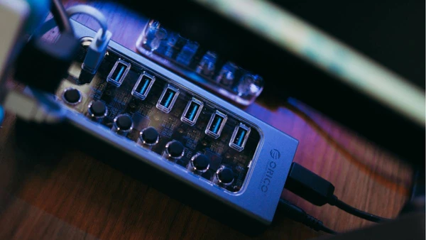 Pilha com USB-C que promete mais praticidade no dia a dia por Pexels