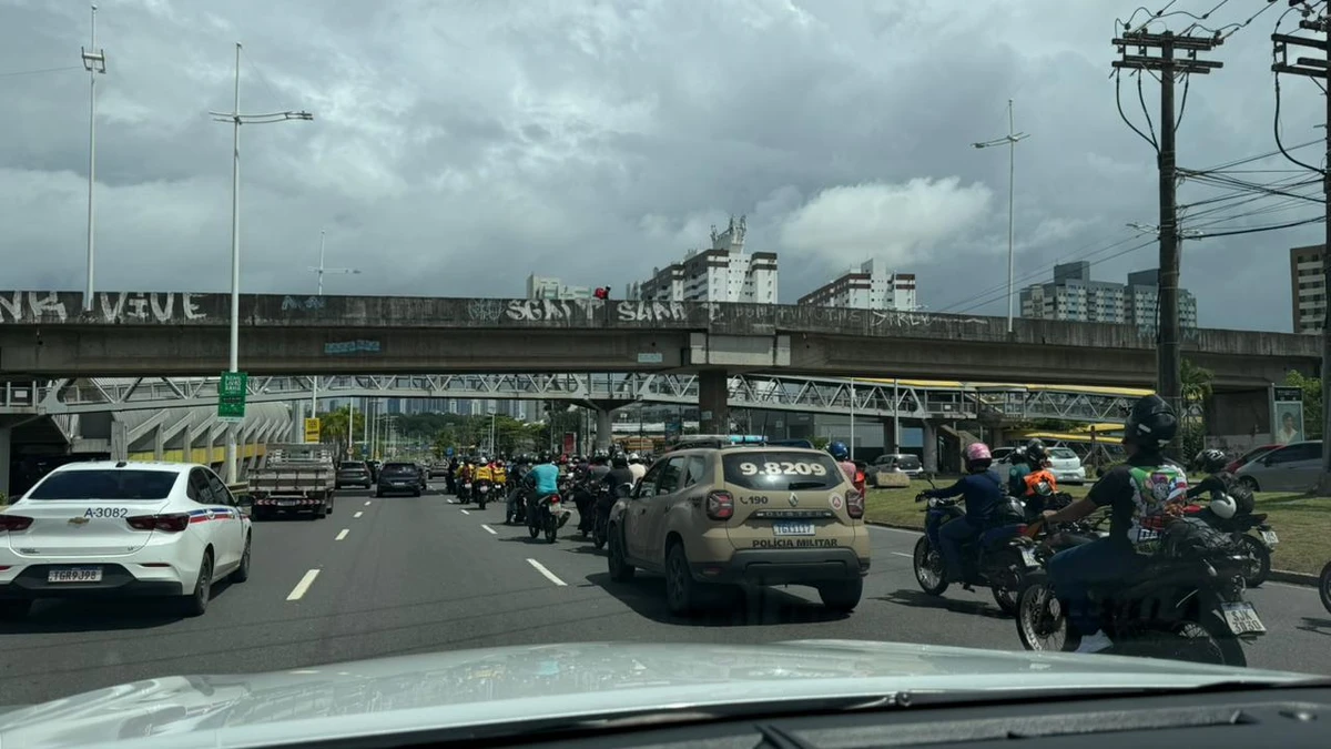 Protesto de motoristas e entregadores por CORREIO