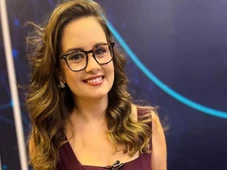 Imagem - Saiba quem é Alice Ribeiro, repórter que está em estado grave após acidente