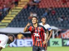 Imagem - Vitória bate o Piauí por 3x1, assume a liderança e fica perto das quartas da Copa do Nordeste