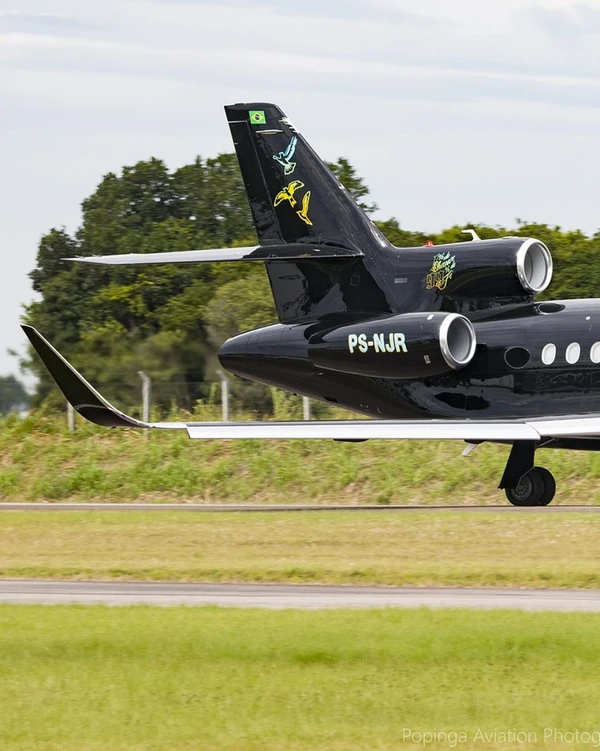 Avião de Neymar por Popinga Aviation