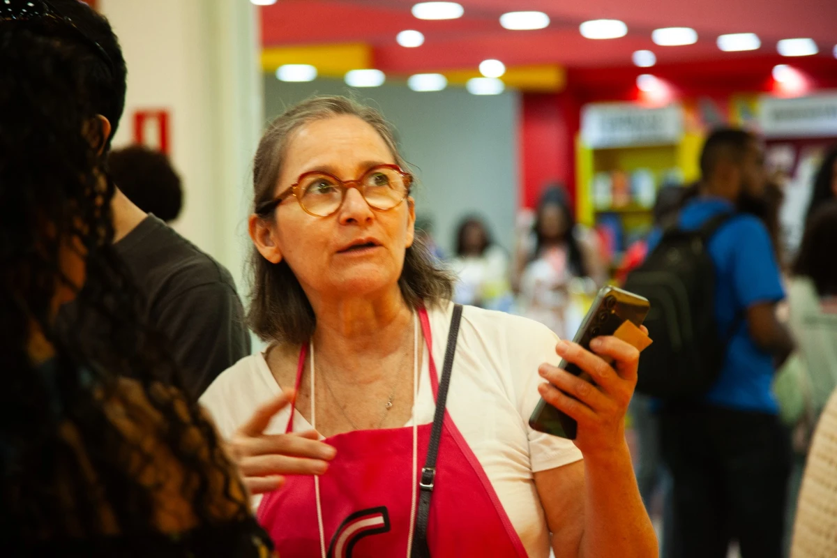 Bienal do Livro Bahia 2026 é a aberta nesta quarta (15) com presença de autoridades e escritores por Sora Maia/CORREIO