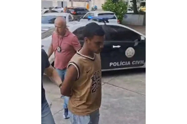 Caio foi preso por estelionato por Reprodução