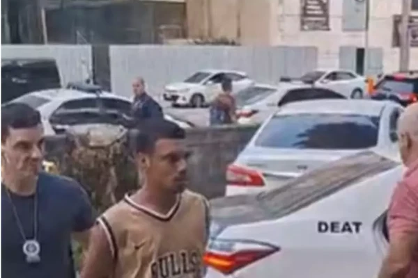 Caio foi preso por estelionato por Reprodução