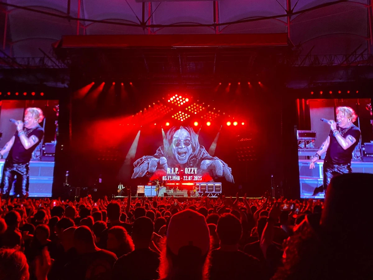 Banda fez homenagem a Ozzy Osbourne por Maria Raquel Brito