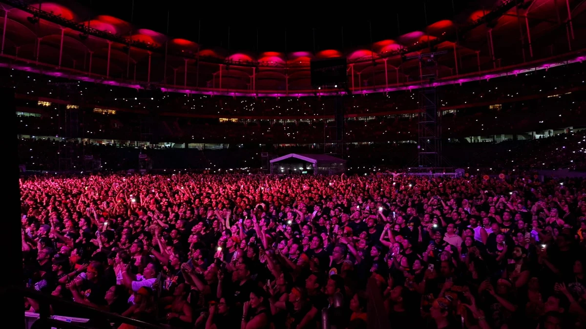 Público no show do Guns N' Roses em Salvador por Maria Raquel Brito/CORREIO