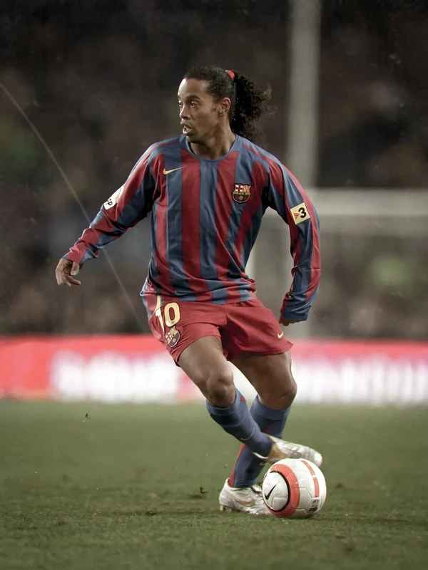 Ronaldinho Gaúcho no Barcelona por Reprodução/Redes Sociais
