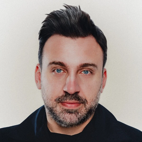 Vavo da banda Fresno por Divulgação/Camila Cornelsen