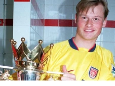 Imagem - Ex-goleiro morre aos 48 anos após carro ser atingido por trem