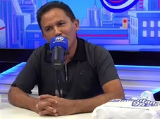 Imagem - Dono do hit 'Caneta Azul', Manoel Gomes gera polêmica ao não saber responder sobre propostas: 'Perdido'