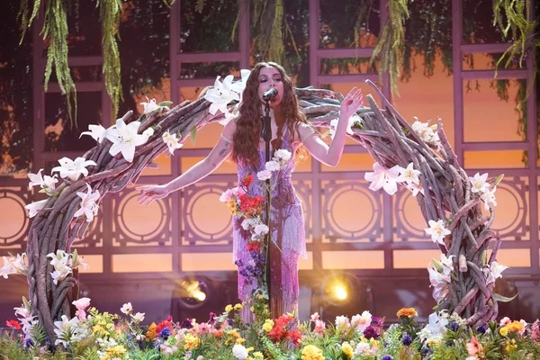 Anitta na divulgação do álbum "Equilibrium" por Reprodução/Instagram