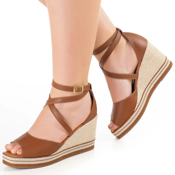 Sandália Anabela por Reprodução