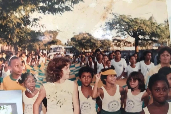 Bandeirão da Escola Santa Rita por Divulgação