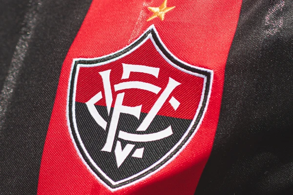 Novo uniforme do Vitória por Victor Ferreira/EC Vitória