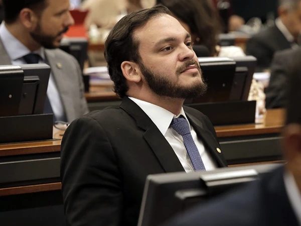 Uldurico Junior por Reprodução