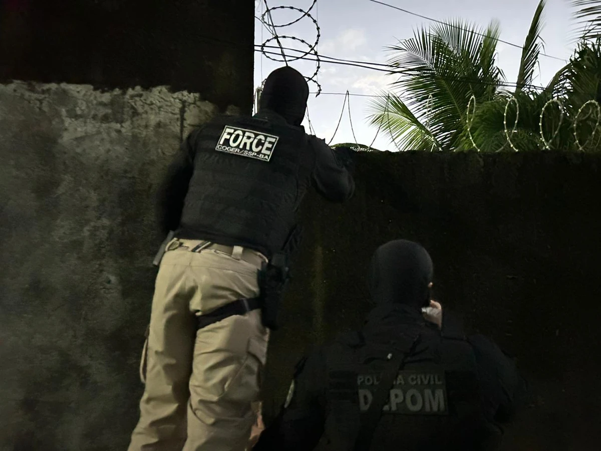 Veja fotos da operação que prendeu policial miltar por Divulgação
