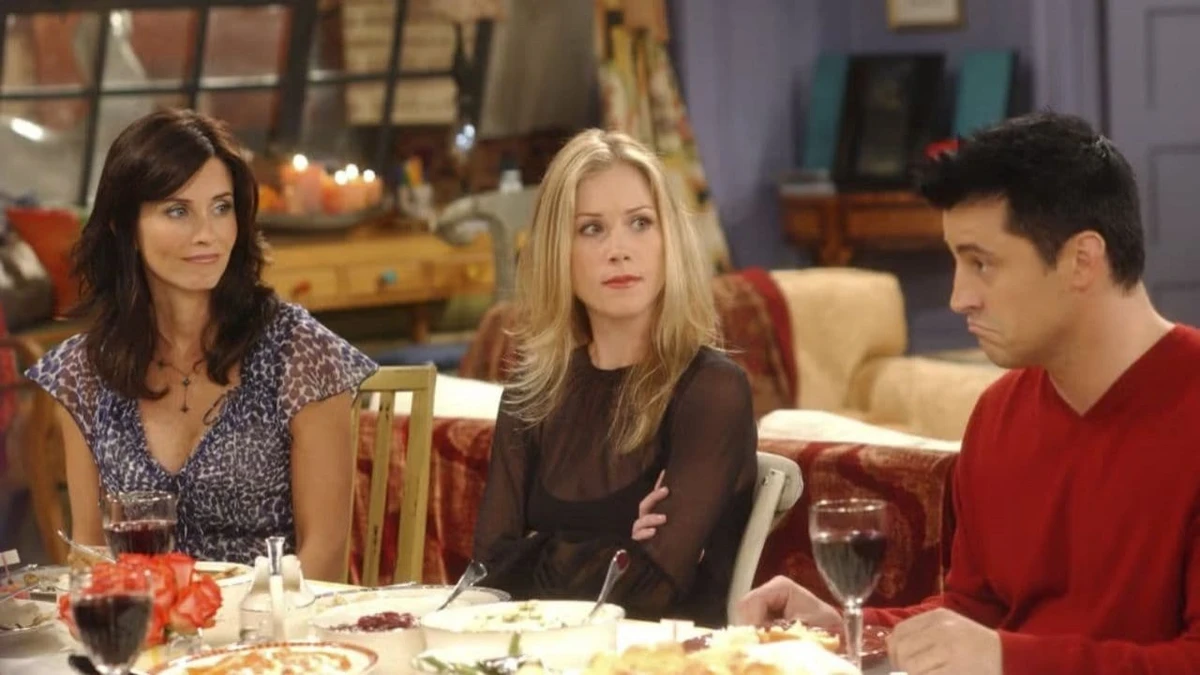 Christina Applegate em Friends por Reprodução