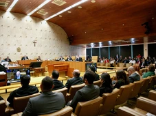 Imagem - STF decide que piso nacional de R$ 5,1 mil deve ser pago a professores temporários