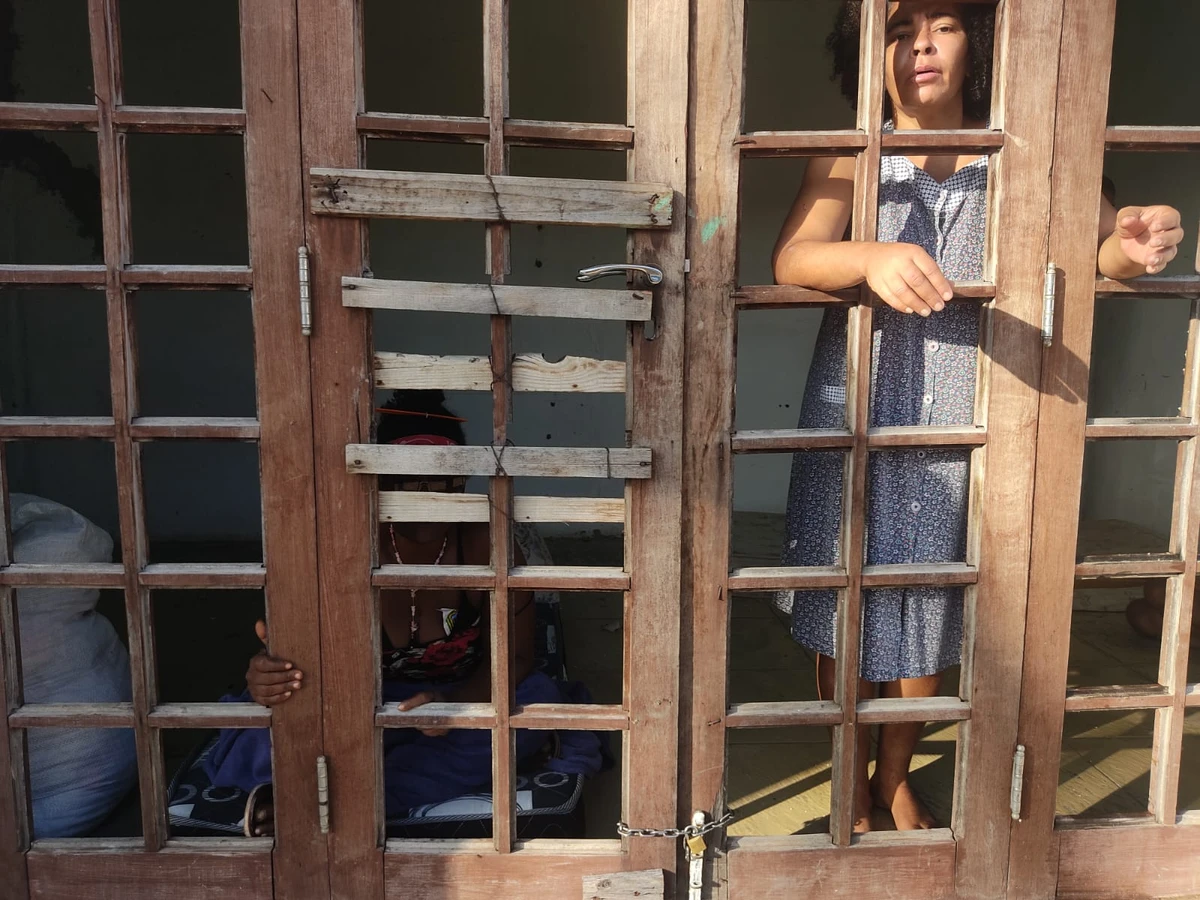 “Ali era um massacre”: Ex-internos denunciam tortura e fome em centro terapêutico na Bahia por Leitor Correio