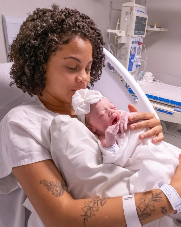 Bebê nasceu horas após inauguração da maternidade por Renata Casali/Divulgação