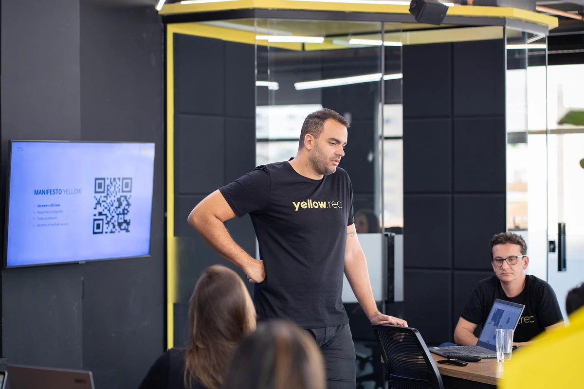 Daniel Monteiro, fundador da Yellow.rec, diz que contratações sem definição de escopo e alinhamento geram sobreposição de funções e retrabalho