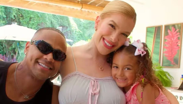 Léo Santana, Lore Improta e Liz por Reprodução/Redes Sociais 