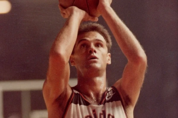 Oscar Schmidt jogou em Caserta, na Itália por Reprodução