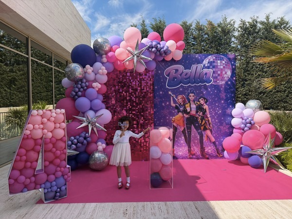 Cristiano Ronaldo abre o coração no aniversário da caçula e comove a web por Reprodução/Instagram