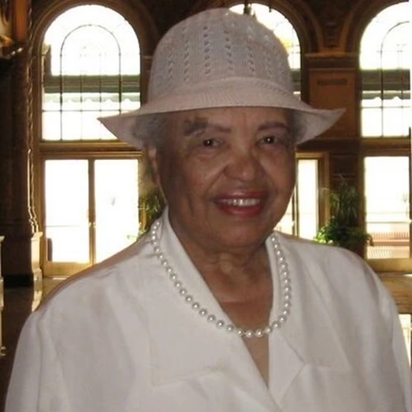 Dona Remy foi cozinheira de Michael Jackson por Reprodução