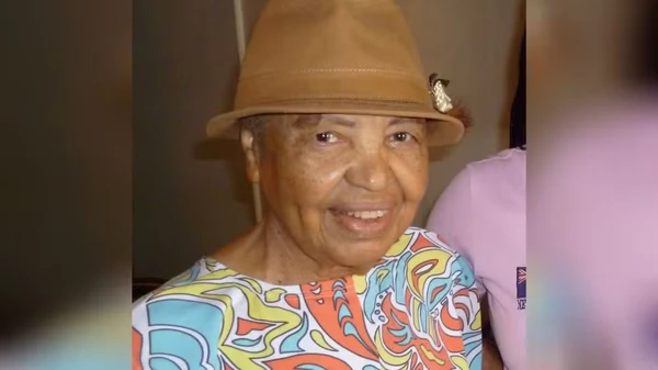 Dona Remy foi cozinheira de Michael Jackson por Reprodução