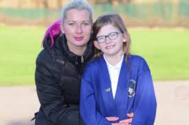 Olivia Farnsworth por Reprodução