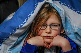 Olivia Farnsworth por Reprodução