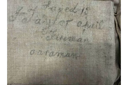 Colete de sobrevivente do Titanic é leiloado por R$ 4,5 milhões; veja a peça por Henry Aldridge Ltda/Divulgação