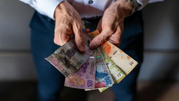 O desconto é real. Mas você sabe o que está dando em troca? por Pexels, Alex dos Santos