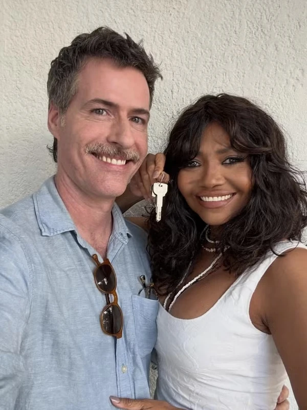 Gaby Amarantos com o corretor Kiko Bertholini por Reprodução/Instagram