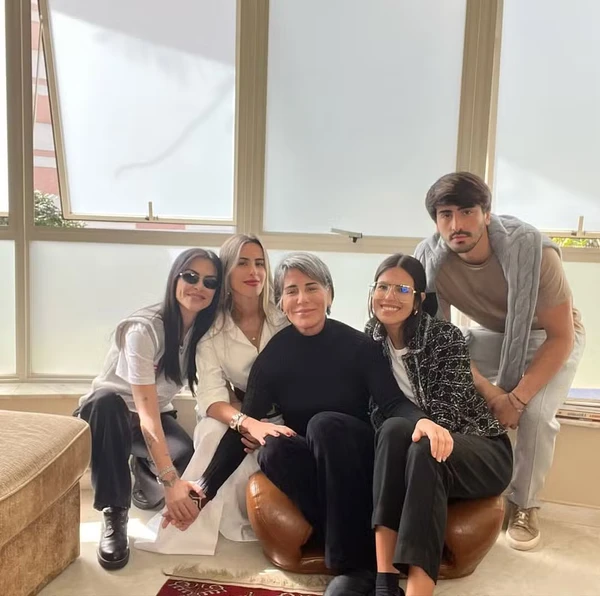 Glória Pires vive nova fase por Reprodução