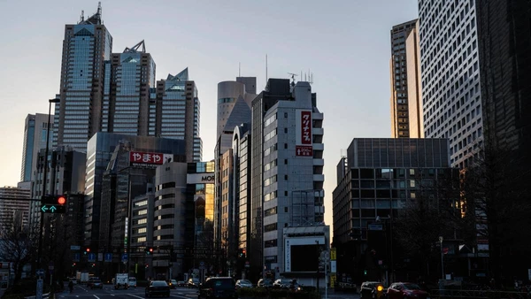 Tecnologia anti-sísmica: a ciência que transforma grandes edifícios em estruturas resilientes por Banco de imagem