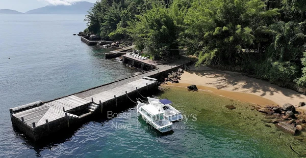 Ilha dos Porcos Grandes por Divulgação