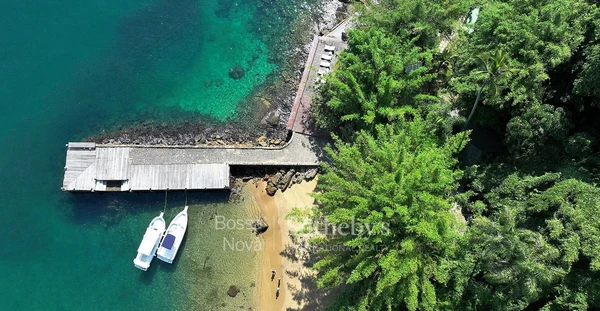 Ilha dos Porcos Grandes por Divulgação