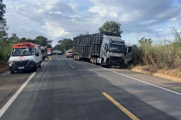 Acidente de trânsito no trecho entre o distrito de Bezerra e JK - 