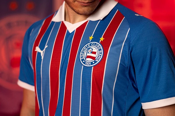 Nova camisa tricolor do Bahia por Divulgação