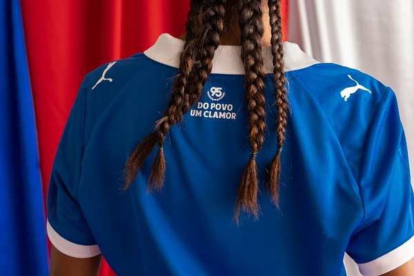 Nova camisa tricolor do Bahia por Divulgação