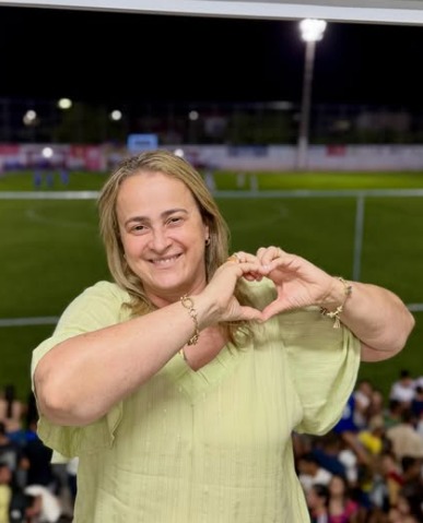 Prefeita Joanina Sampaio é vítima de atentado por Prefeita Joanina Sampaio é vítima de atentado