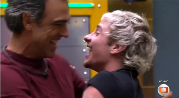 Tadeu invade casa do BBB 26 por Reprodução