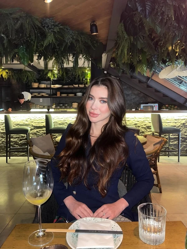 Ana Luiza Mateus foi encontrada morta após cair de prédio por Reprodução/Redes sociais