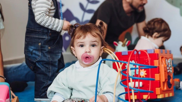 A medida, oficializada pela IN nº 147/2026, é um passo importante para garantir que o cuidado com os filhos não pese tanto no orçamento mensal