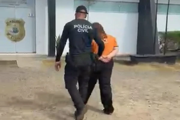 Funcionária é presa por roubar dinheiro do caixa de loja na Bahia