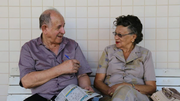 O limite da idade: A isenção extra só vale a partir do mês em que você completa 65 anos