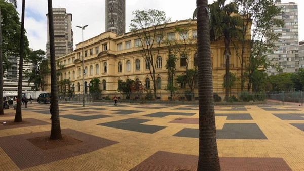 O berço da educação em SP: projetado por Ramos de Azevedo, o icônico Caetano de Campos guarda 180 anos de história e o legado de gênios brasileiros por Wikimedia Commons