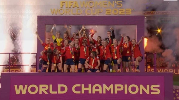 Liderada por nomes como Aitana Bonmatí e Alexia Putellas, a equipe espanhola deixa a força física para trás e prova que a técnica refinada é a nova regra do futebol feminino mundial